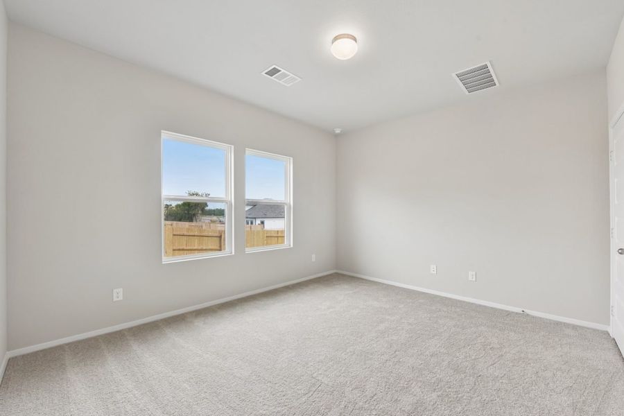 Spacious, unfurnished interior of a new home in Edgebrooke, Pflugerville (Image 15).