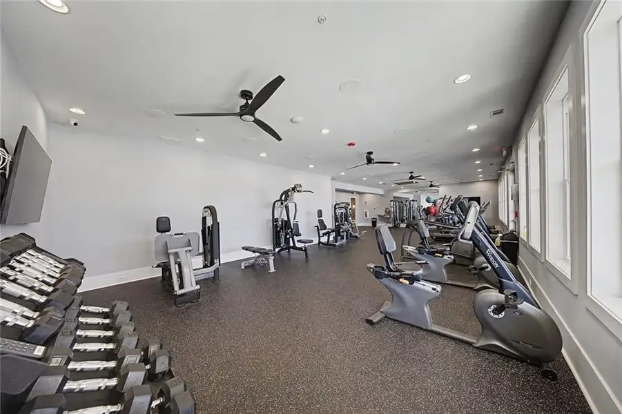 Community amenities in , Canton (Image 54).