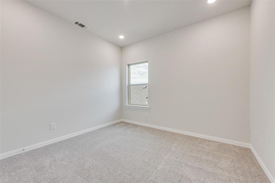 Spacious, unfurnished interior of a new home in Sutton Fields, Celina (Image 10).