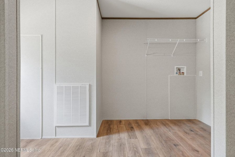 Spacious, unfurnished interior of a new home in , Keystone Heights (Image 14).