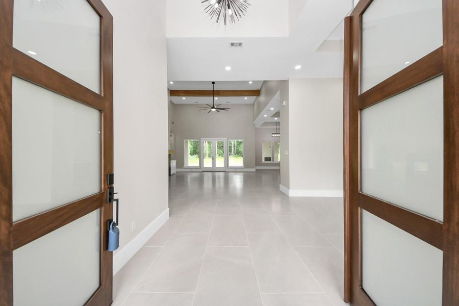 Spacious, unfurnished interior of a new home in , Porter (Image 19).