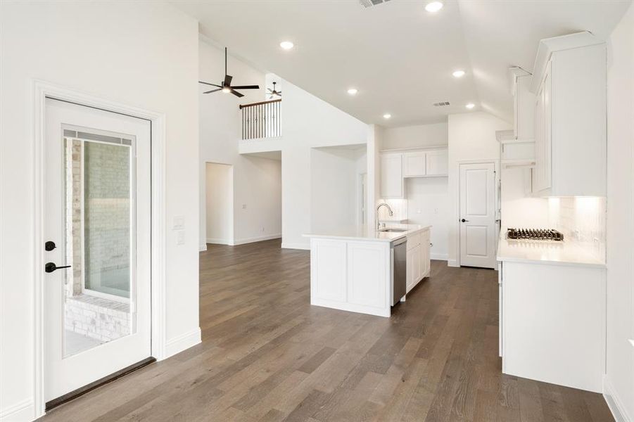 Furnished interior view inside a new home in Creekview Meadows, Pilot Point (Image 10). Furnished interior view inside a new home in Creekview Meadows, Pilot Point (Image 10).