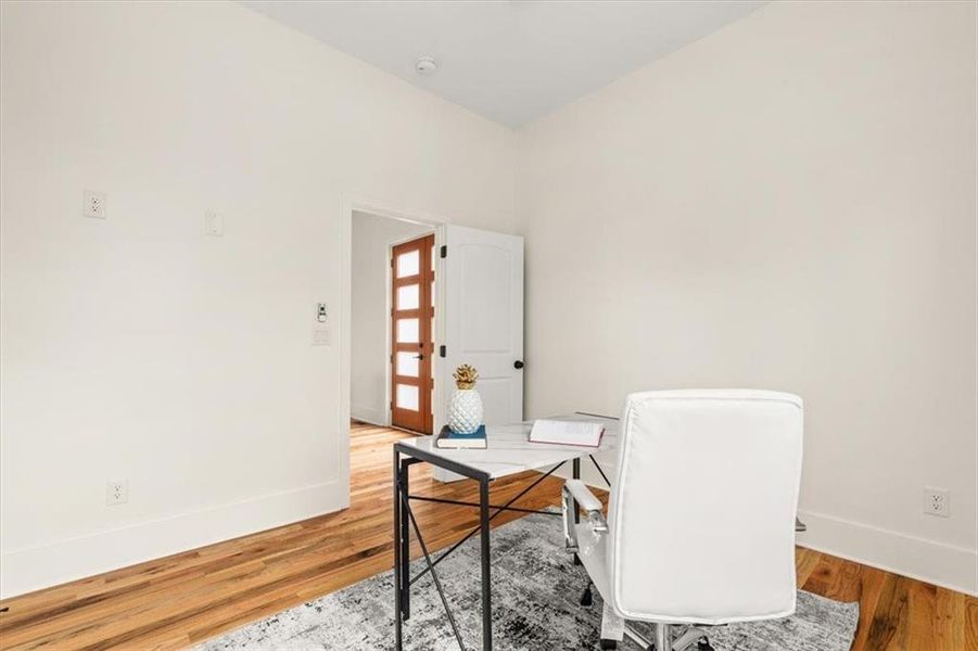 Furnished interior view inside a new home in , Atlanta (Image 37). Furnished interior view inside a new home in , Atlanta (Image 37).