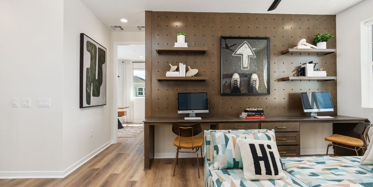 Horizon at Cascade Landing - 1440x724 (39)