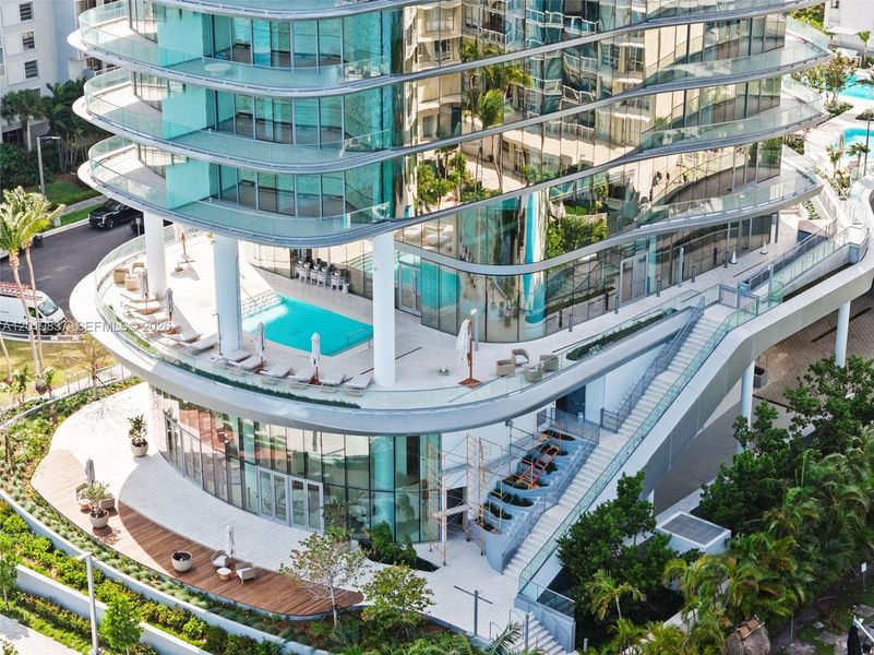 Condo located in Miami, FL showcasing its design and architecture (Image 21). Condo located in Miami, FL showcasing its design and architecture (Image 21).
