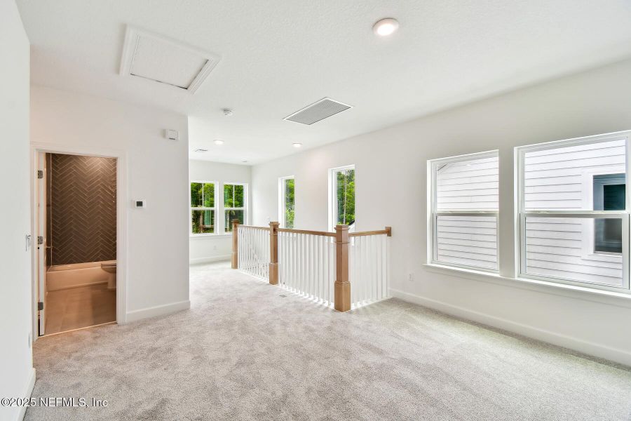 Spacious, unfurnished interior of a new home in Reflections 40' Front Load, Ponte Vedra (Image 22).