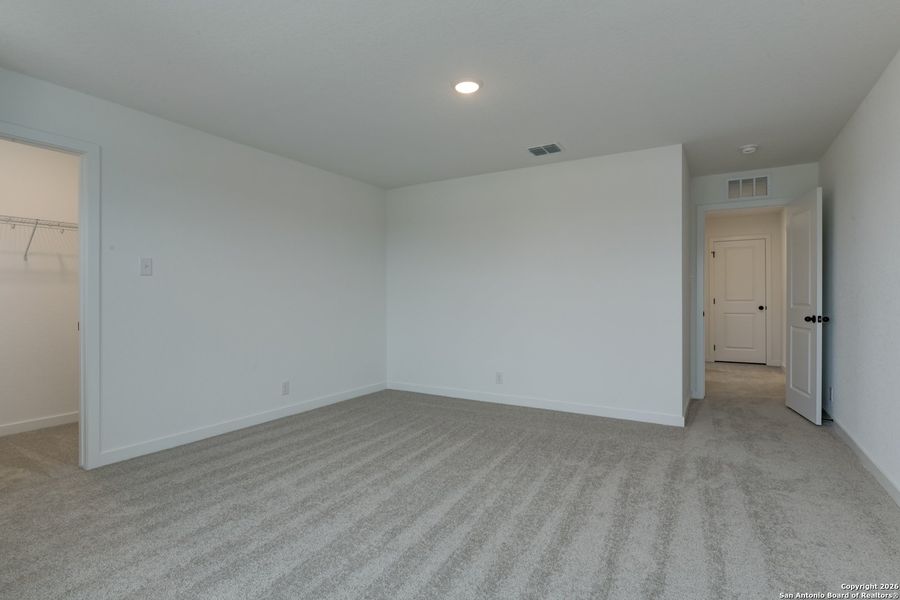Spacious, unfurnished interior of a new home in The Heights at Saddlebrook Ranch 60's, Schertz (Image 34).