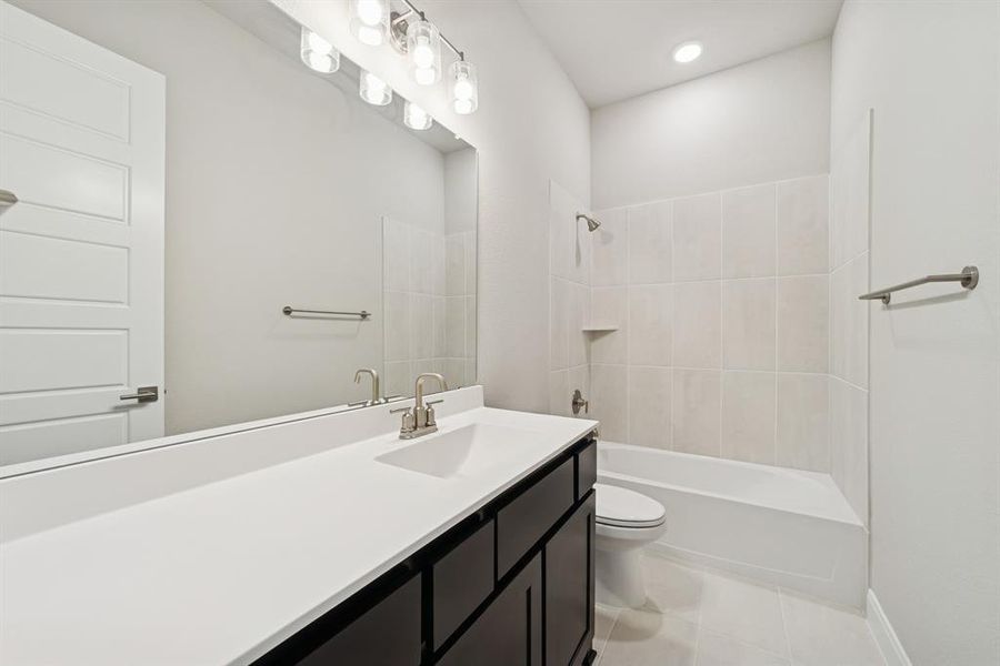 Furnished interior view inside a new home in Mantua Point Classics, Van Alstyne (Image 9). Furnished interior view inside a new home in Mantua Point Classics, Van Alstyne (Image 9).