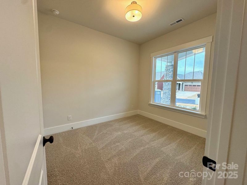 Spacious, unfurnished interior of a new home in Cumberland, Concord (Image 23).