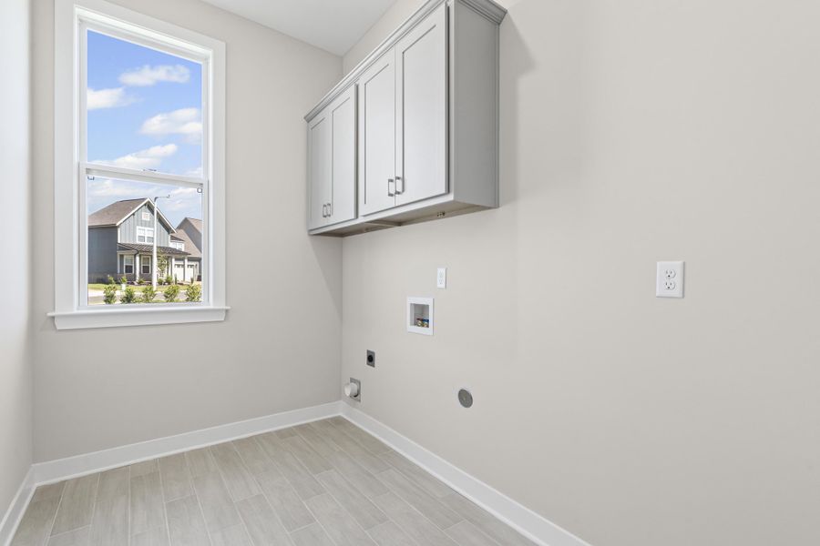 Spacious, unfurnished interior of a new home in Lockwood, Collierville (Image 21).