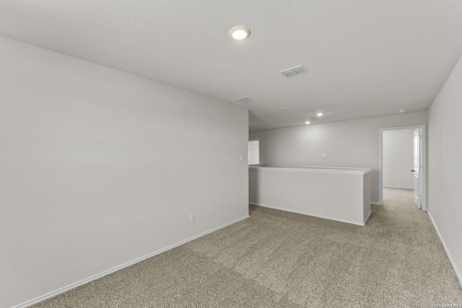 Spacious, unfurnished interior of a new home in Swenson Heights, Seguin (Image 23).