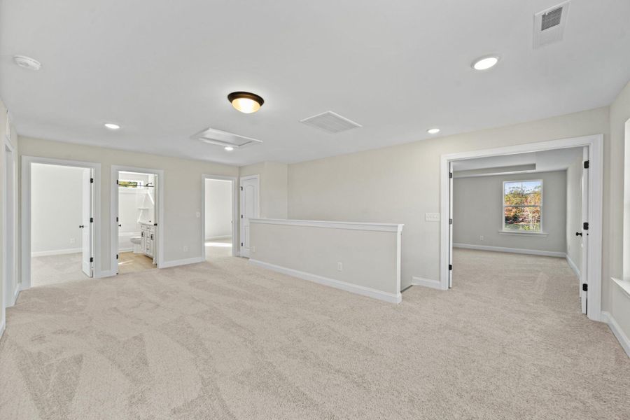 Spacious, unfurnished interior of a new home in Pisgah Park, Kernersville (Image 29).