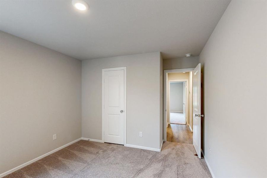 Spacious, unfurnished interior of a new home in Kings Way, Denton (Image 24).