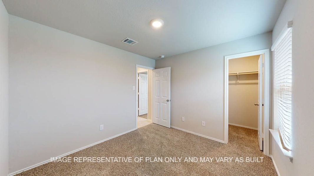 Representative unfurnished interior of a home built from the Fargo by D.R. Horton in Reynolds Crossing, Killeen (Image 19).