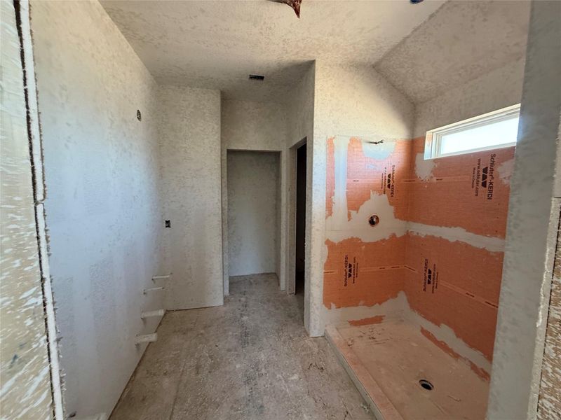 Spacious, unfurnished interior of a new home in The Cottages at La Cima, San Marcos (Image 12). Spacious, unfurnished interior of a new home in The Cottages at La Cima, San Marcos (Image 12).