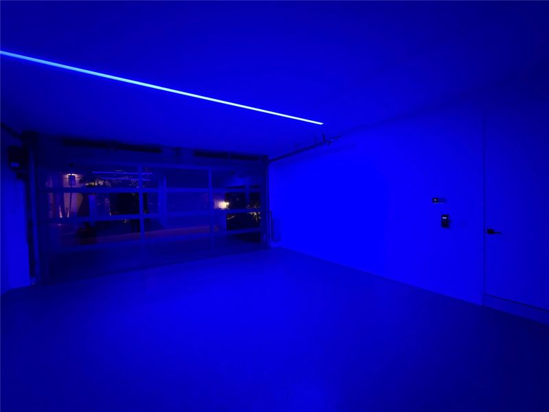 Spacious, unfurnished interior of a new home in , Fort Lauderdale (Image 21).