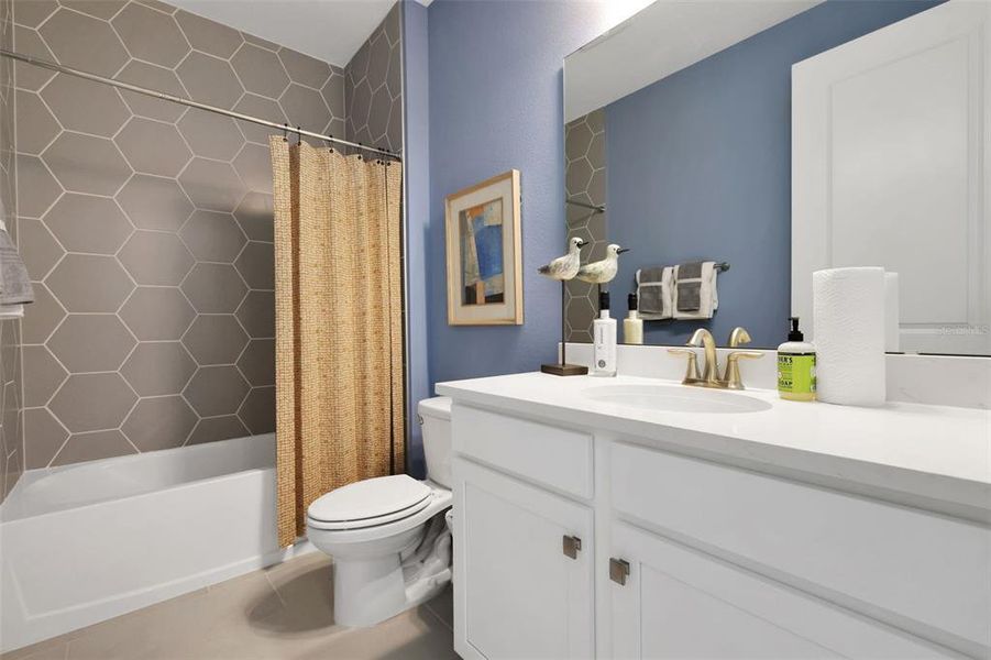 Furnished interior view inside a new home in , Winter Garden (Image 11).