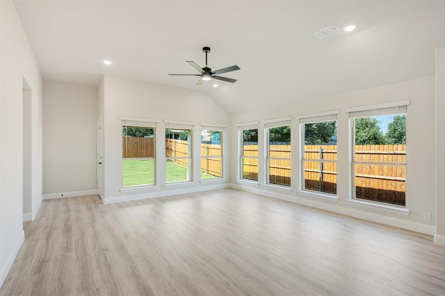 Spacious, unfurnished interior of a new home in Glenwood Meadows, Denton (Image 19). Spacious, unfurnished interior of a new home in Glenwood Meadows, Denton (Image 19).