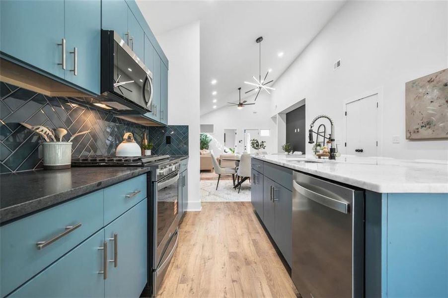 Furnished interior view inside a new home in , Atlanta (Image 19).