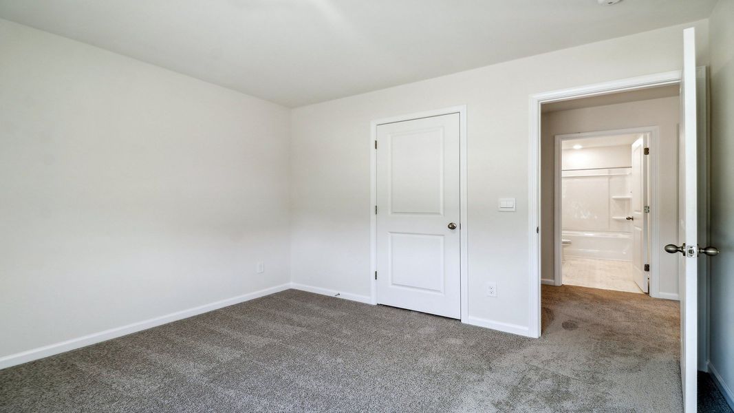Representative unfurnished interior of a home built from the ROBIE by D.R. Horton in Gates Village, Lugoff (Image 27).