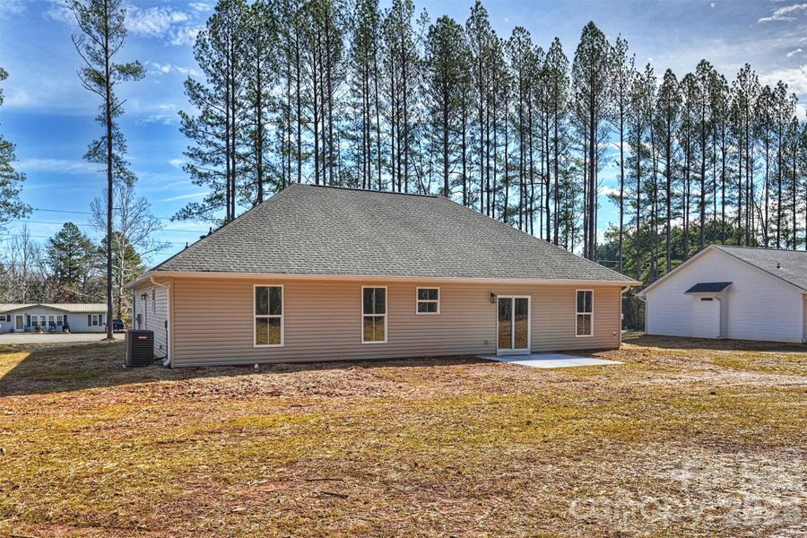 Exterior details and patio area of a home in , Lincolnton (Image 4).