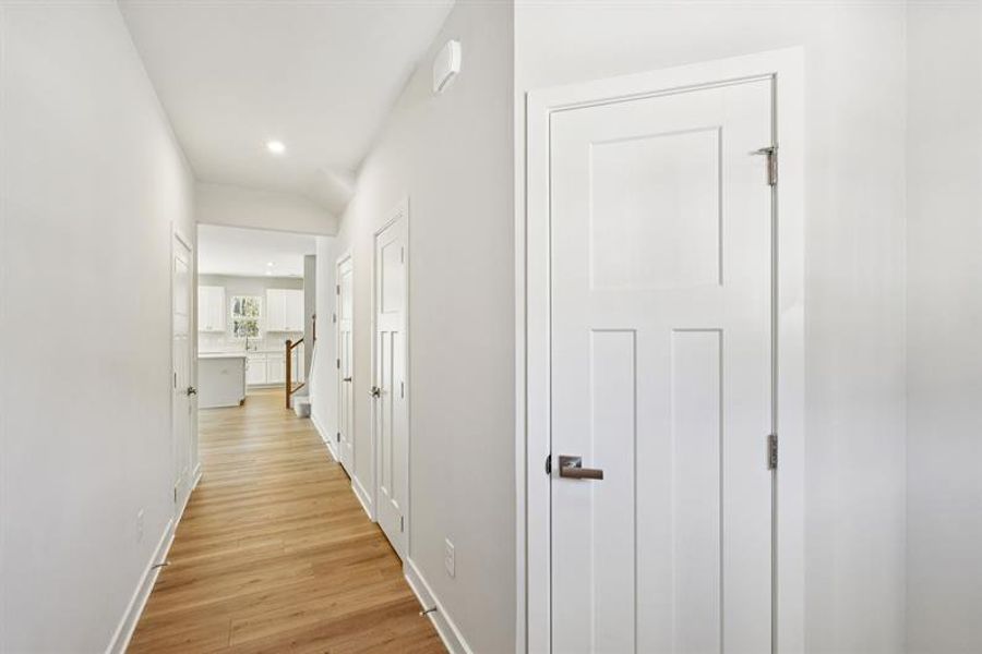 Spacious, unfurnished interior of a new home in Crescent Cove, Summerville (Image 13).