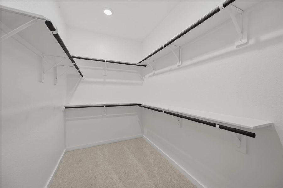 Spacious, unfurnished interior of a new home in Sunterra 40, Katy (Image 17).