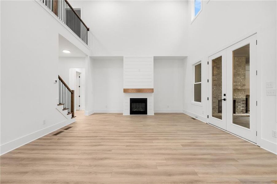 Spacious, unfurnished interior of a new home in , Jefferson (Image 36).