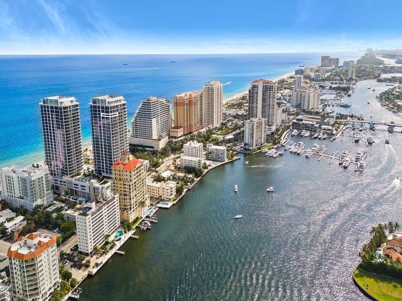 Outlined the 24th Floor unit location at NW corner with Unobstructed Intracoastal, Ocean and City view Outlined the 24th Floor unit location at NW corner with Unobstructed Intracoastal, Ocean and City view