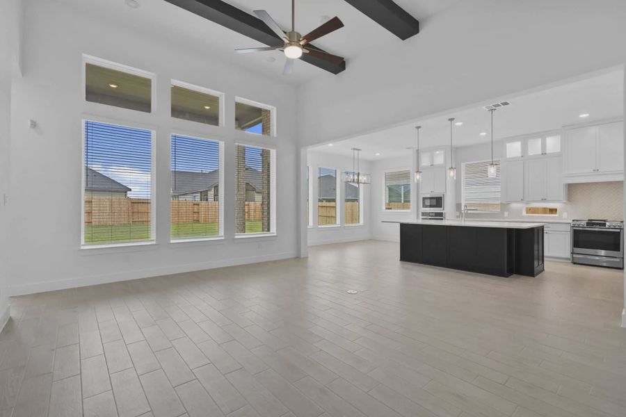 Spacious, unfurnished interior of a new home in Attwater 65's, Waller (Image 9).