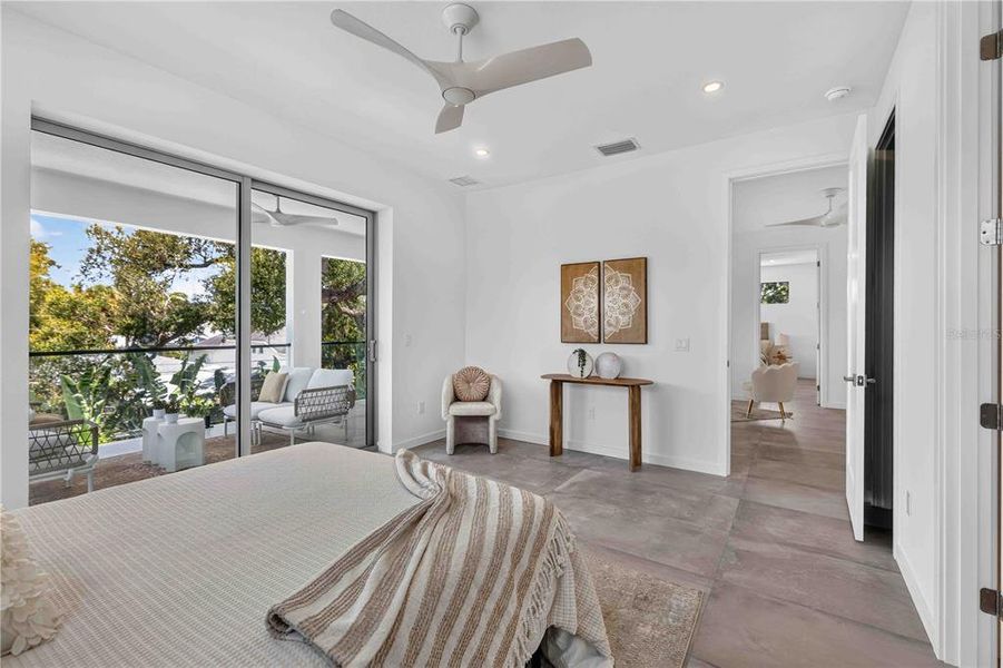 Furnished interior view inside a new home in , Sarasota (Image 7).