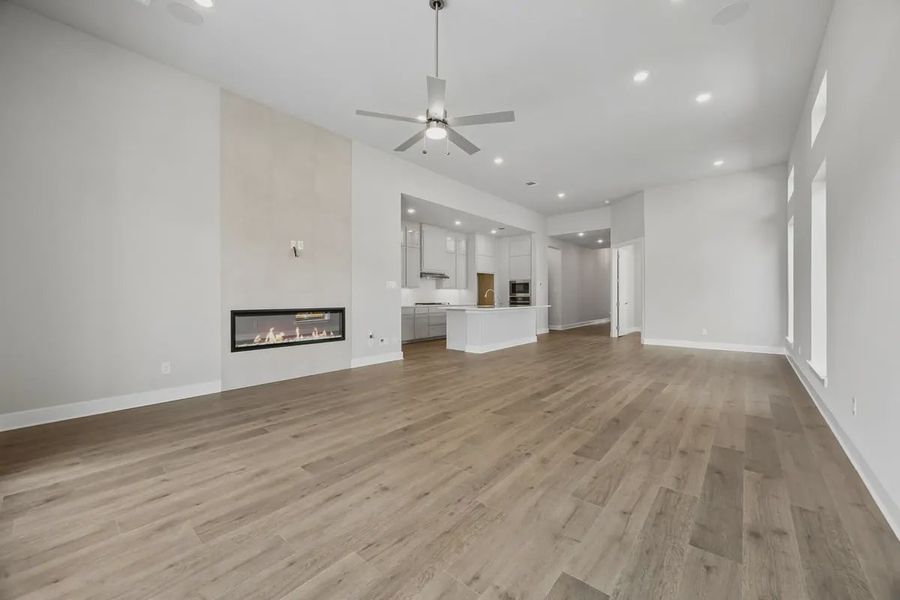 Spacious, unfurnished interior of a new home in The Grove Frisco, Frisco (Image 18).