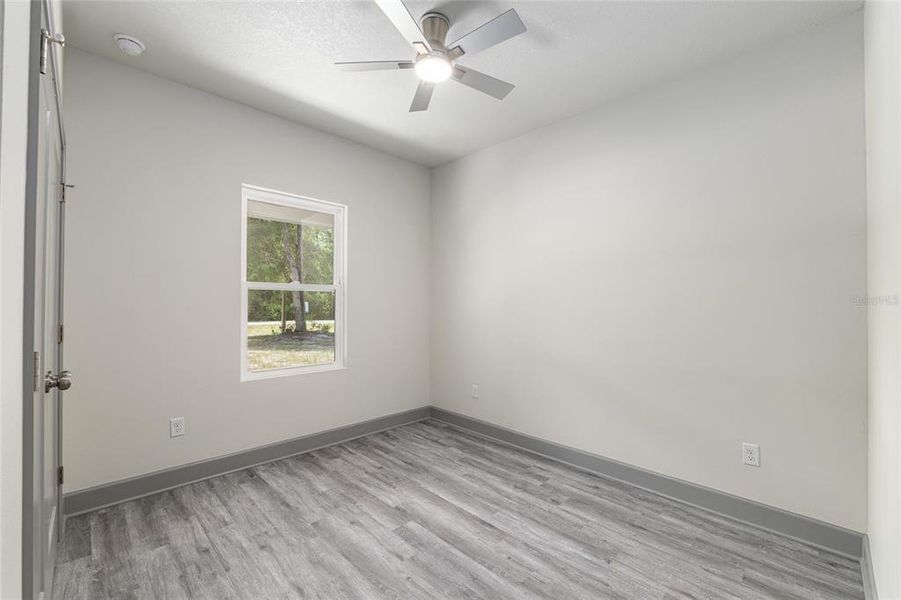Spacious, unfurnished interior of a new home in , Fort White (Image 23).
