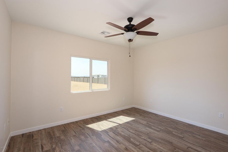 Guest bedroom 2