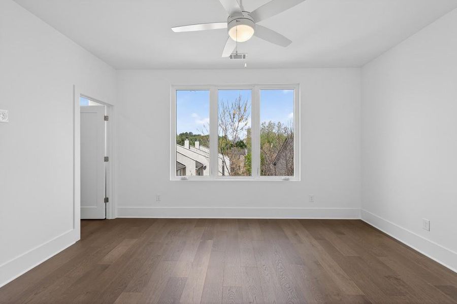 Spacious, unfurnished interior of a new home in , Decatur (Image 43).