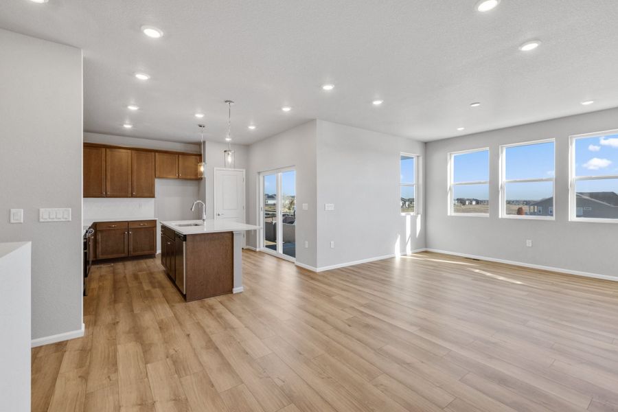 Spacious, unfurnished interior of a new home in Talon Pointe, Thornton (Image 8).