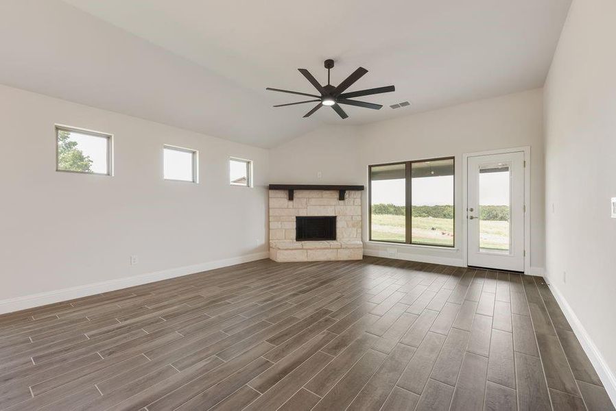 Spacious, unfurnished interior of a new home in , Whitesboro (Image 18).