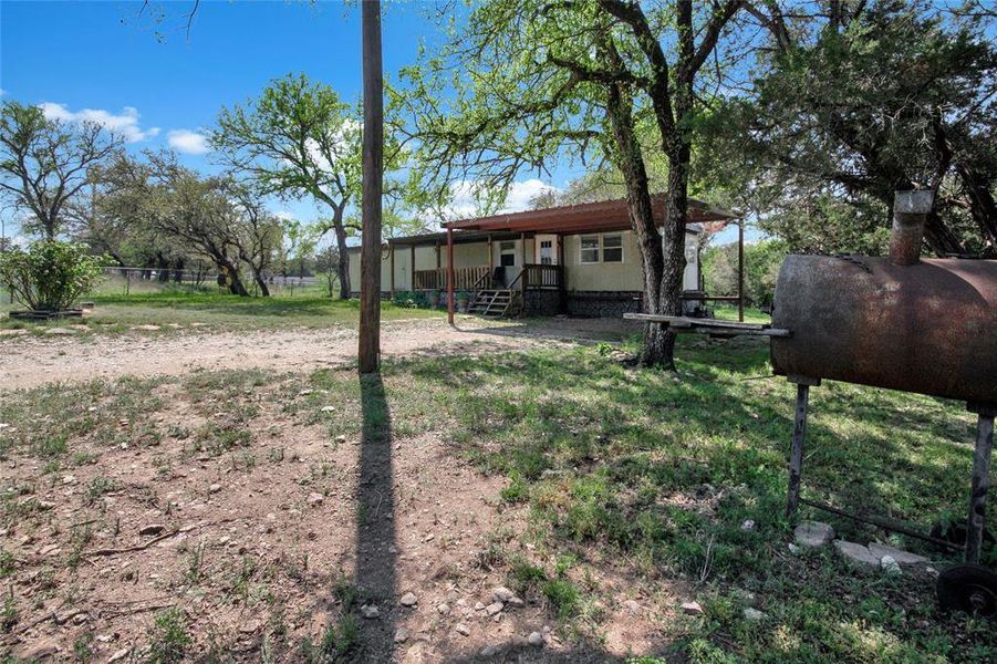 Exterior details and patio area of a home in , Weatherford (Image 11).