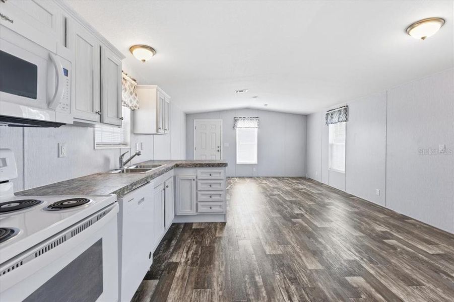 Furnished interior view inside a new home in , Englewood (Image 4).