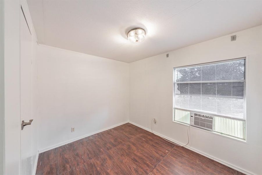 Spacious, unfurnished interior of a new home in , Millsap (Image 15).