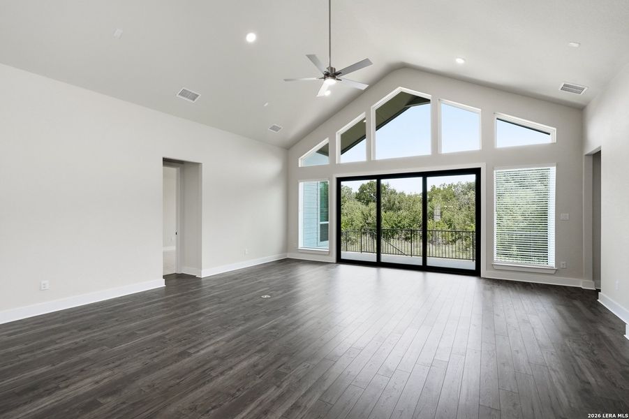 Spacious, unfurnished interior of a new home in , Castroville (Image 48).