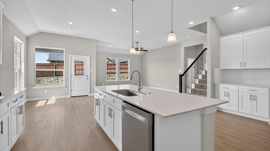 Representative furnished interior of a home built from the The Aspen by D.R. Horton in Lakeview Pointe, Midlothian (Image 10).