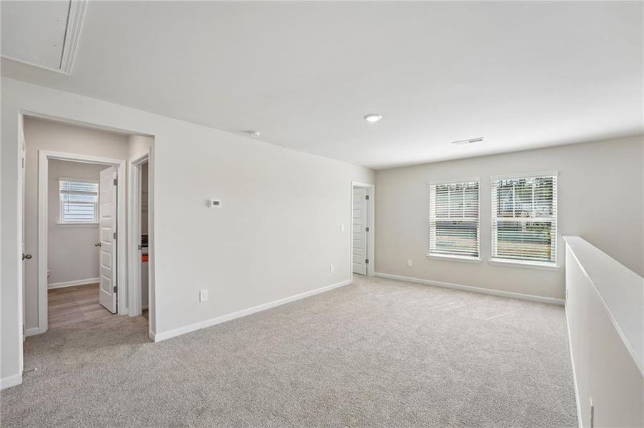 Spacious, unfurnished interior of a new home in Hemingway - Reserve Series, Cumming (Image 25).