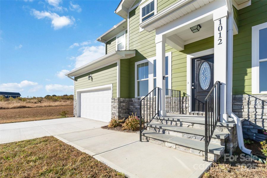 Exterior details and patio area of a home in , Monroe (Image 4).