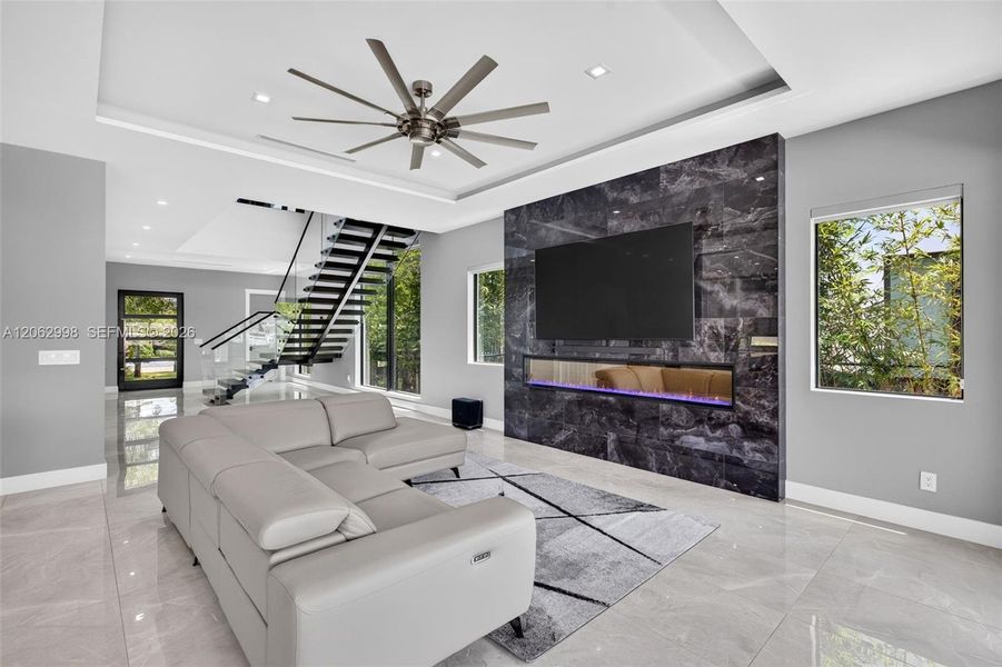 Furnished interior view inside a new home in , Fort Lauderdale (Image 89).