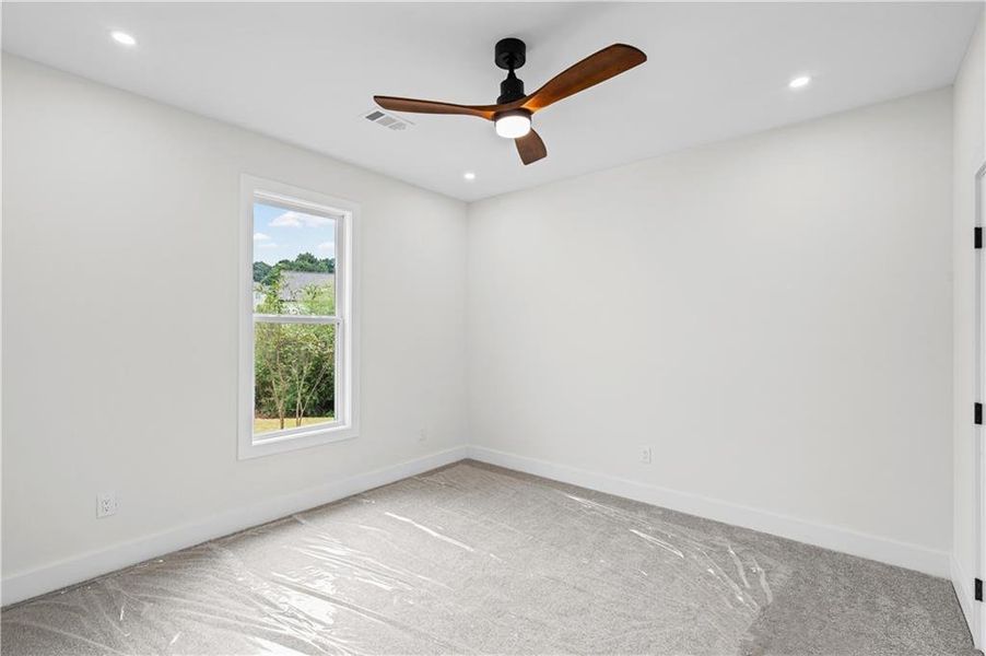 Spacious, unfurnished interior of a new home in , Clermont (Image 27). Spacious, unfurnished interior of a new home in , Clermont (Image 27).