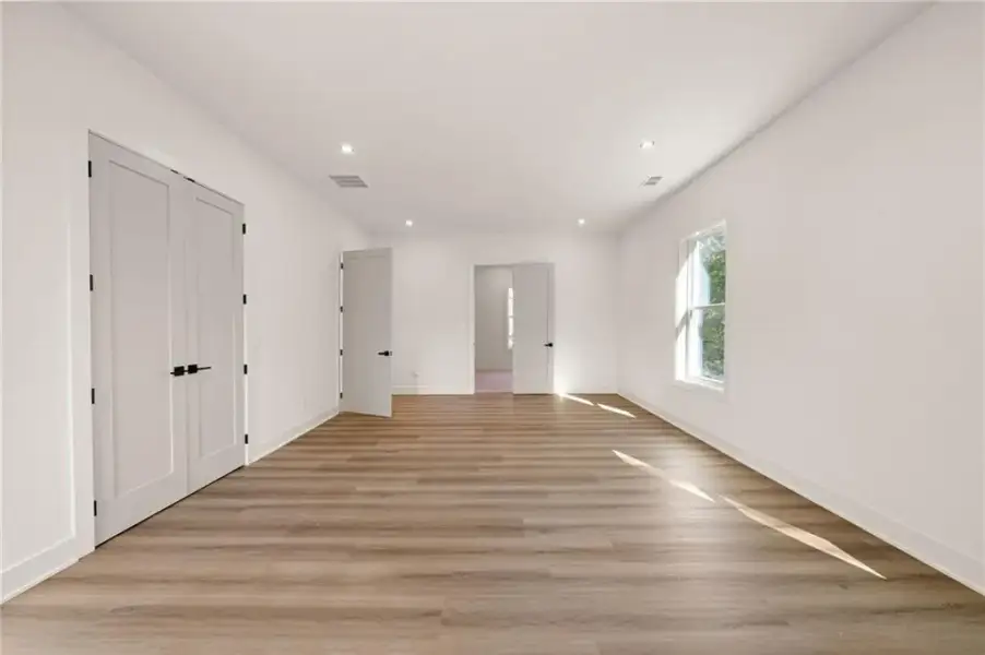 Spacious, unfurnished interior of a new home in , Mableton (Image 48). Spacious, unfurnished interior of a new home in , Mableton (Image 48).