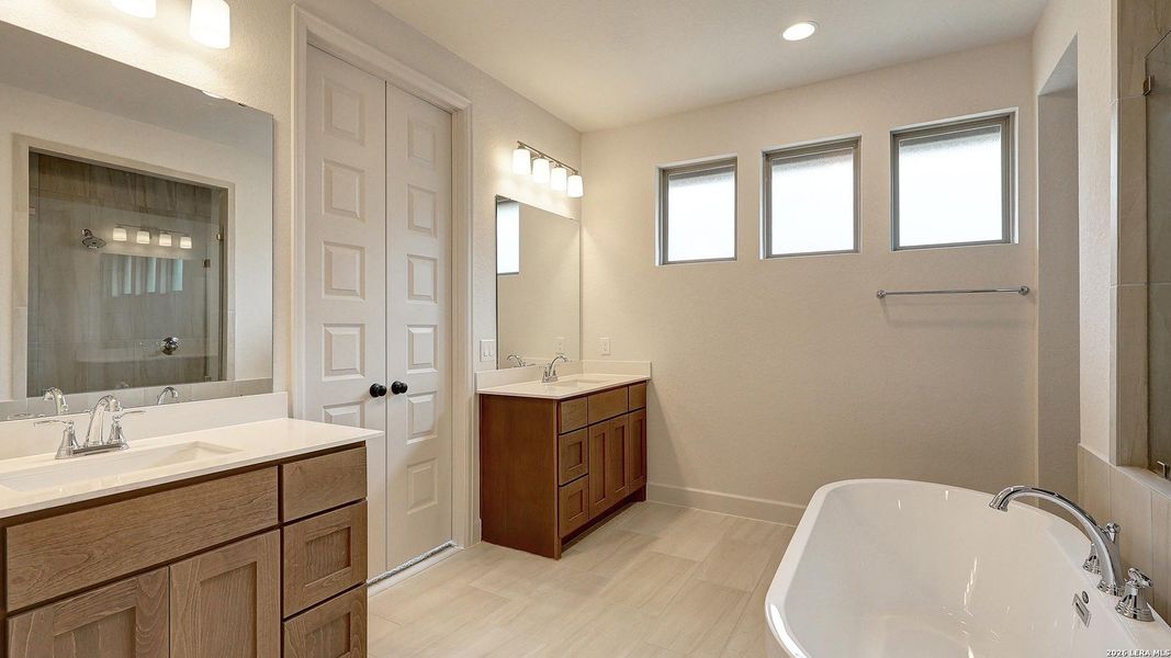 Furnished interior view inside a new home in Briggs Ranch, San Antonio (Image 16).