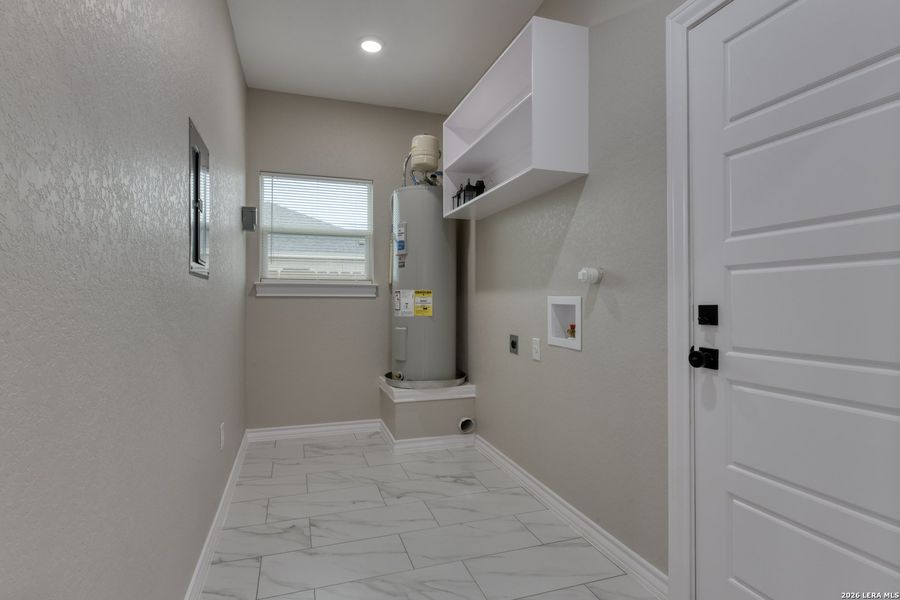 Spacious, unfurnished interior of a new home in , Kirby (Image 29).