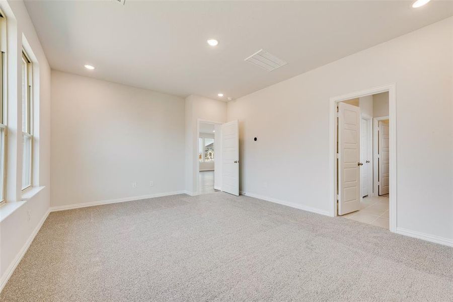 Spacious, unfurnished interior of a new home in Walden Pond, Forney (Image 25). Spacious, unfurnished interior of a new home in Walden Pond, Forney (Image 25).